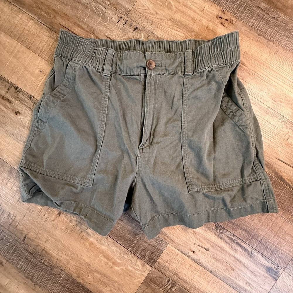 GAP Easy Utility Vintage Palm Shorts Sz 10 Cargo Stretch Waist 4 Inch Inseam